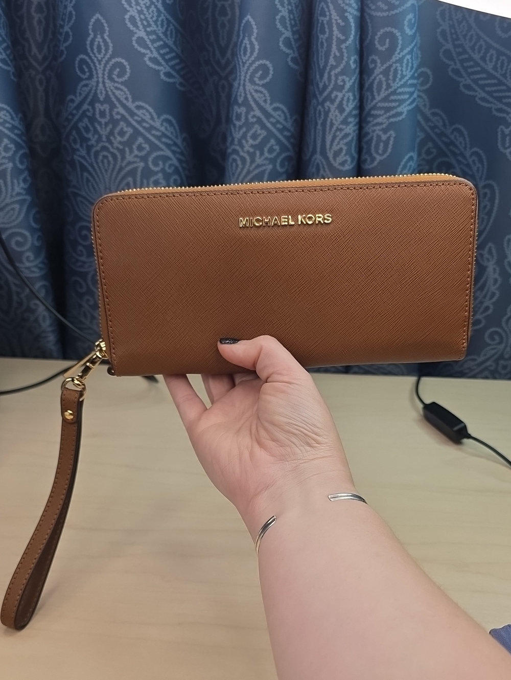 Michael Kors Jet Set Travel Saffiano Leather Continental Wallet in Luggage Brown